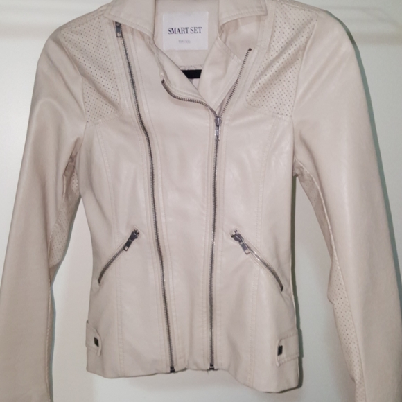 Jacket - Picture 7 of 7